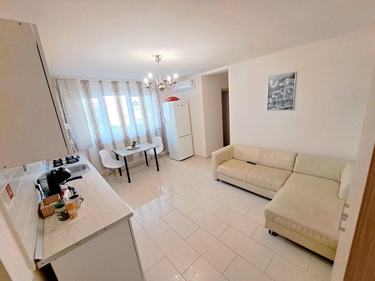 Bine Ati Venit La Maria Str Ion Alexandru Nr 1 Bl 14 Ap 1 Apartment อาราด ภายนอก รูปภาพ